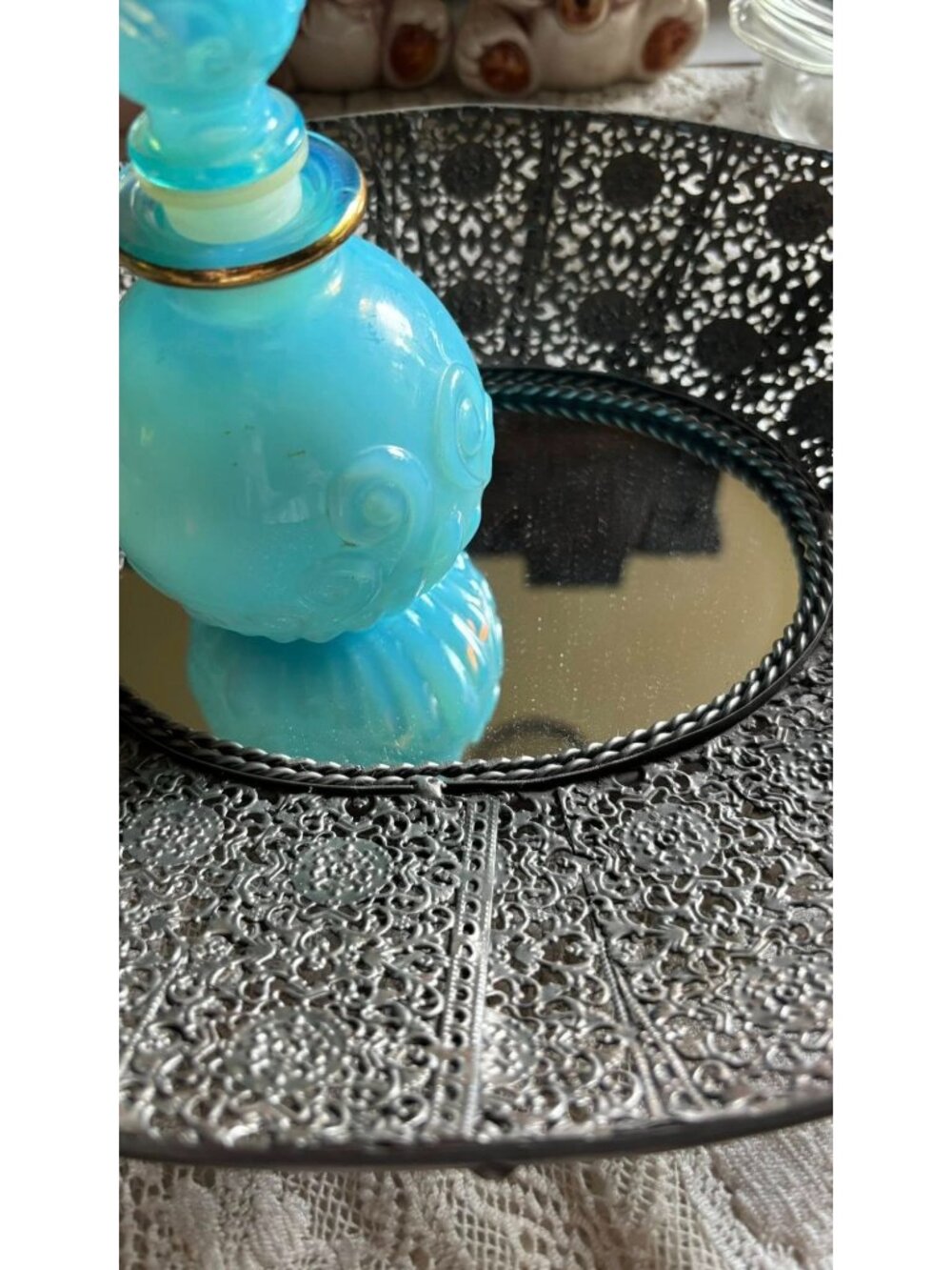 Decorative Bella Lux Silver Filigree Vanity Tray With Mirror Center & Handles 14 - Picture 2 of 3